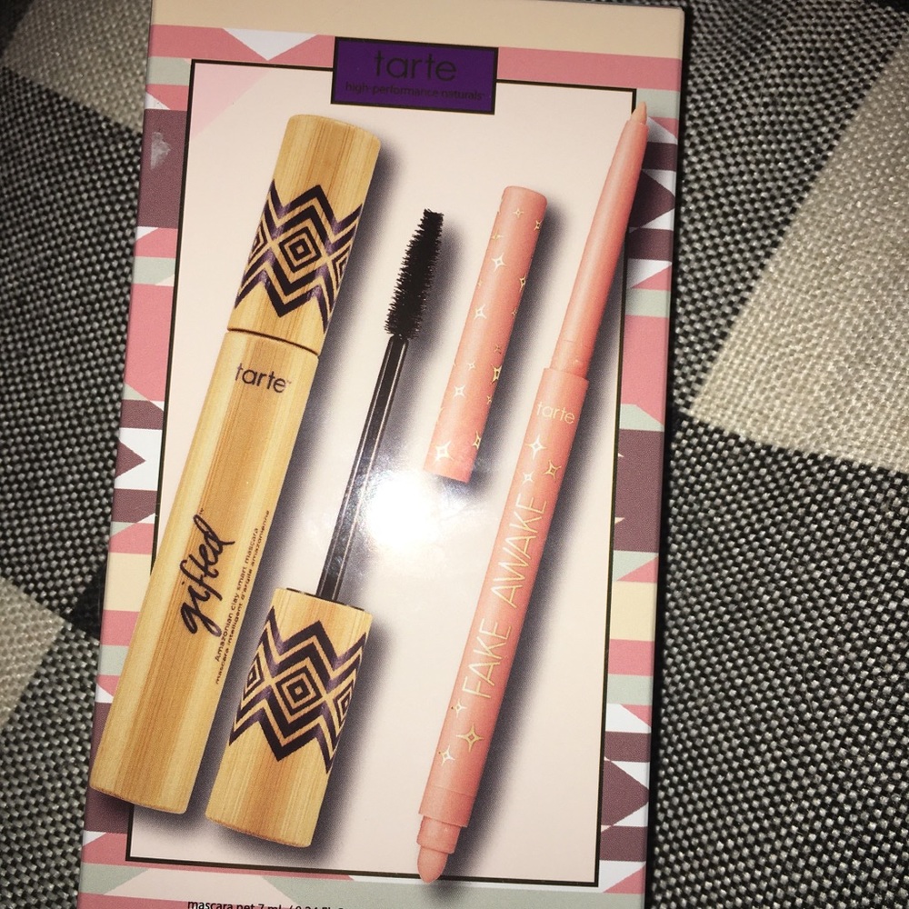 Tarte mascara and fake awake pack